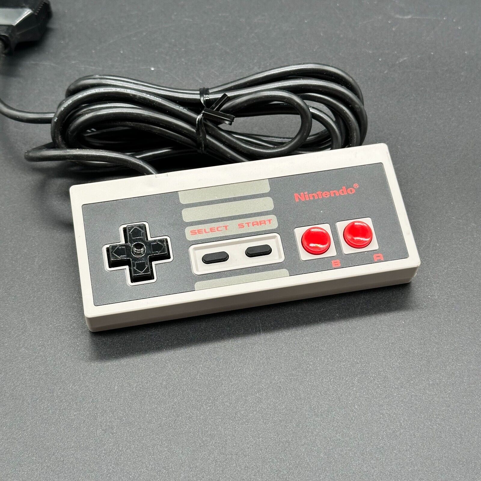 Nintendo nes + store controller